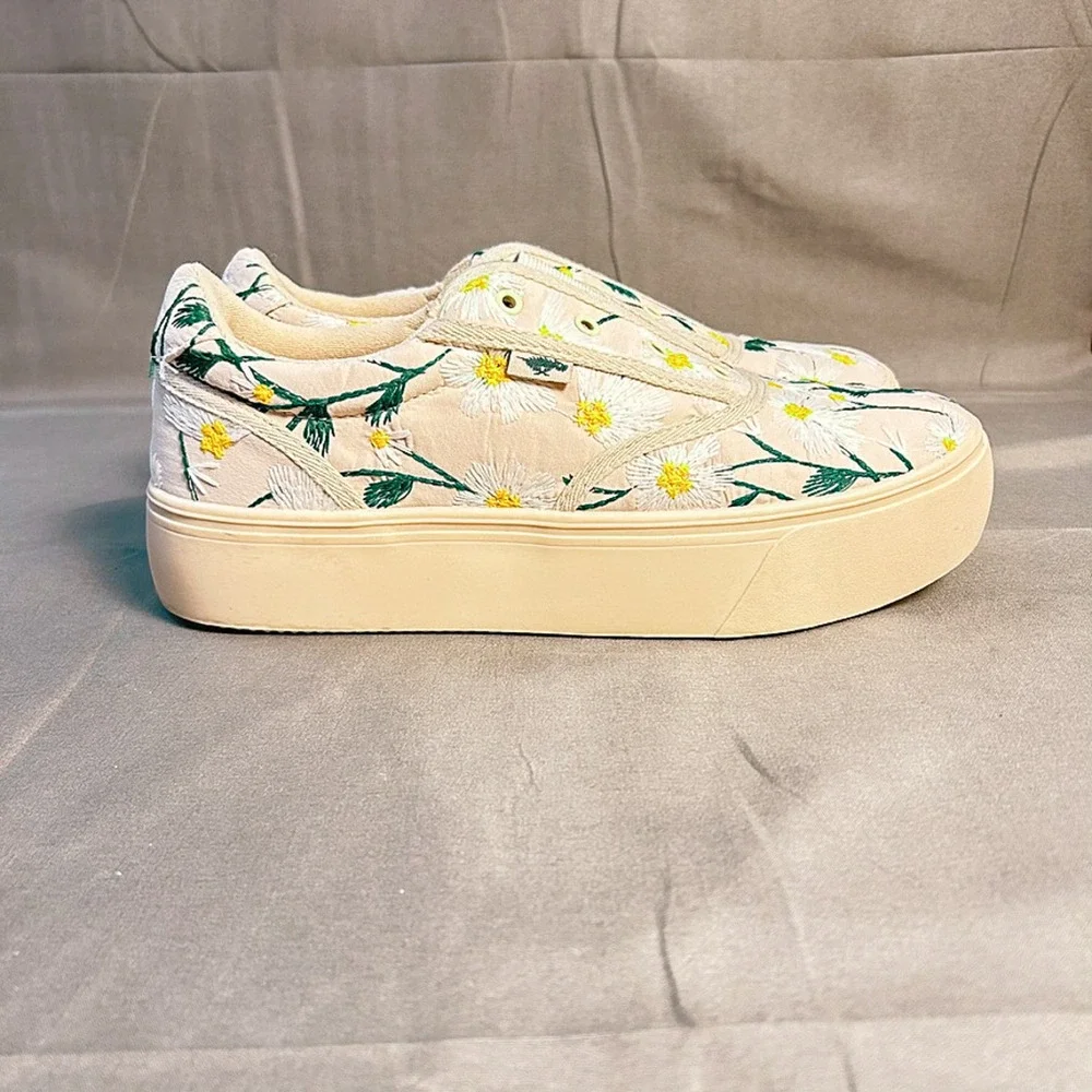 RocketDog Daisy Embroidered Platform Slip-On Sneakers — Cream Floral Canvas 11